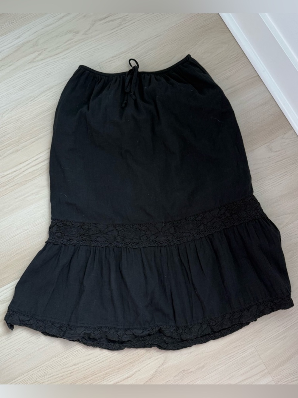 Black Tiered Lace-Trim Skirt